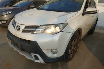 Used Toyota RAV4 2015 2.0L CVT Four-Wheel Drive New Edition