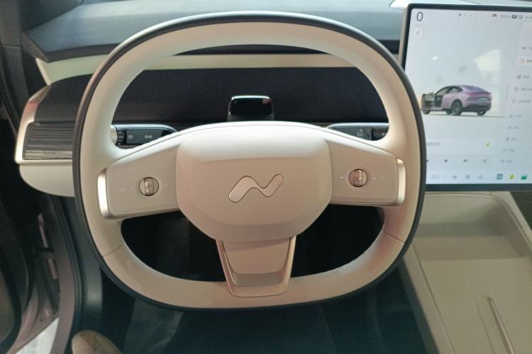 Used ONVO L60 2024 60 kWh Rear-Drive Version
