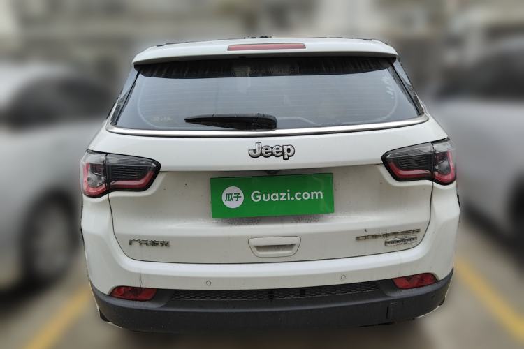 Used  Compass 2017 200T Automatic Family Edition
