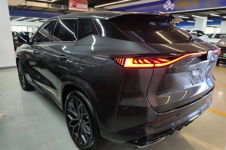 Used Changan UNI-Z 2025 1.5T Luxury Version
