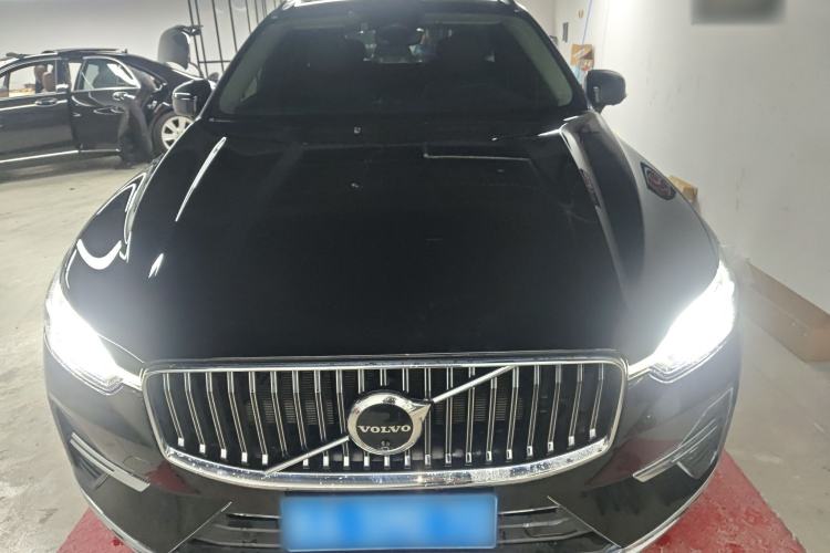 Used Volvo XC60 2022 B5 4x4 Zhiya Luxury Edition
