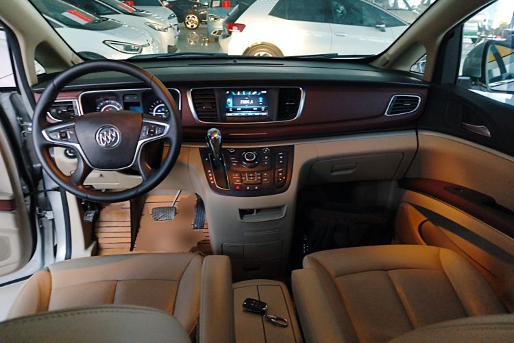 Used Buick GL8 2018 28T Luxury Model China VI Standard