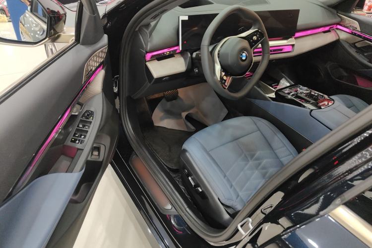 Used BMW 5 Series 2024 530Li Luxury Package Premium Edition
