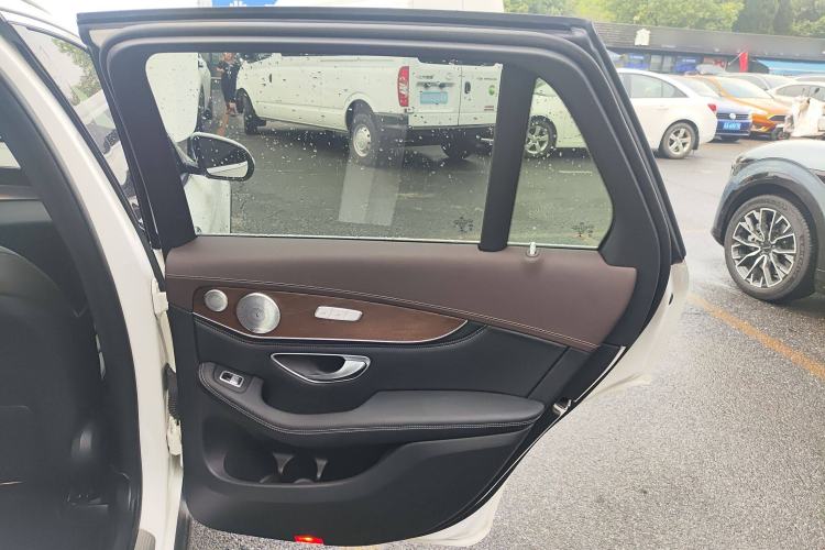 Used Mercedes-Benz GLC 2020 Facelift GLC 260 L 4MATIC Luxury Edition
