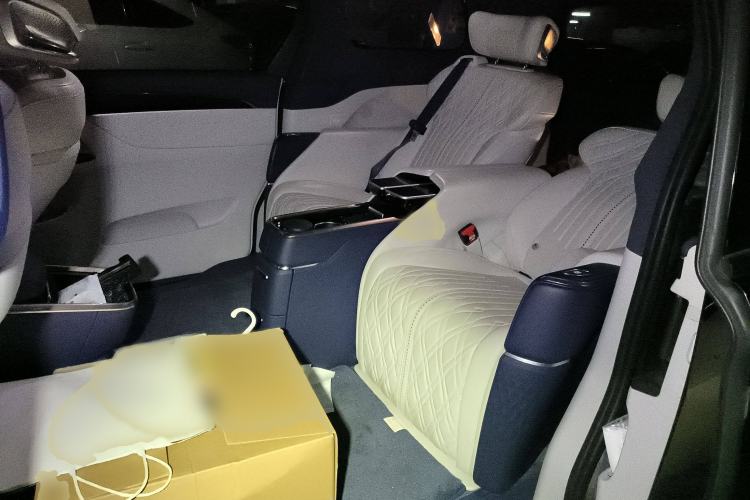 Used Buick GL8 2022 Avenir Avia Four-Seat Prestige Edition
