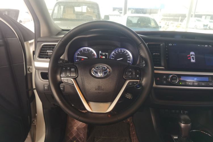 Used Toyota Highlander 2018 2.0T Four-Wheel Drive Luxury Edition 7 Seats China V Emission Standard
