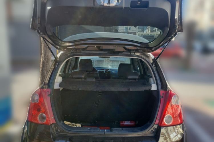 Used Suzuki Swift 2014 1.5L Automatic Fashion Edition
