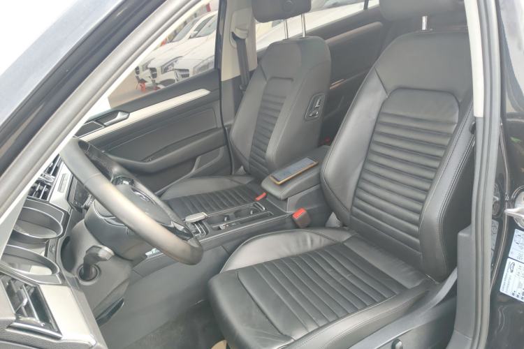 Used Volkswagen Magotan 2018 330TSI DSG Advanced Model
