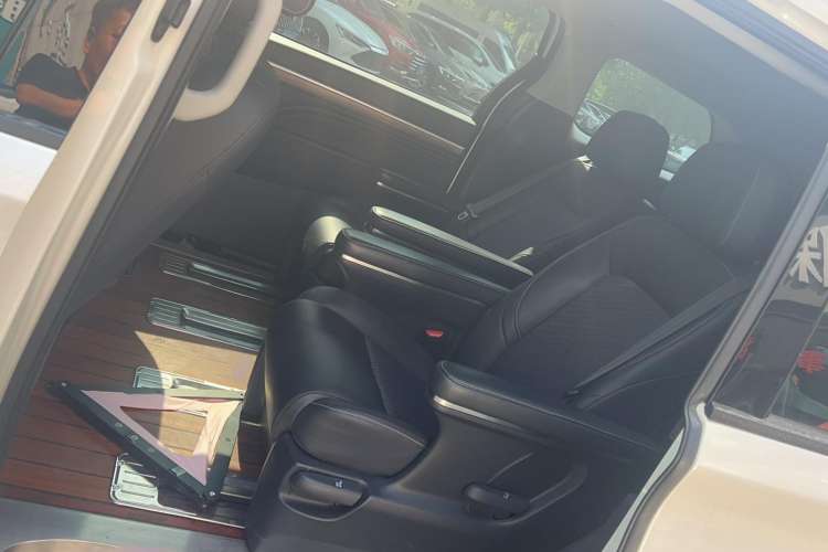 Used GAC Trumpchi M8 2021 Revised Version Lingxiu Series 390T Luxury Edition
