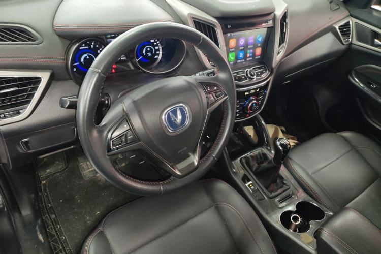 Used Changan CS75 2017 Shangkui Edition 1.5T Manual Fengxiang Model
