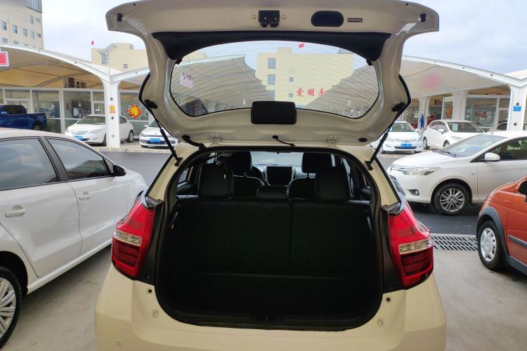 Used Toyota YARiS L Zhi Xuan 2020 1.5L CVT Leading Edition
