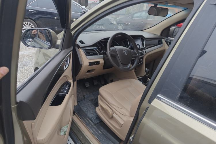 Used Baojun 730 2016 1.5L Manual Comfort Version 7 Seats China V Emission Standard