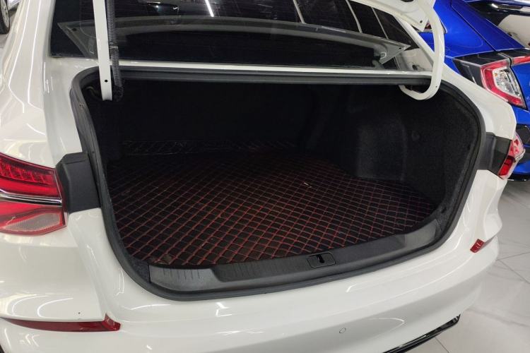 Used Chevrolet Monza 2019 RS 330T Automatic Sporty Edition China VI Standard
