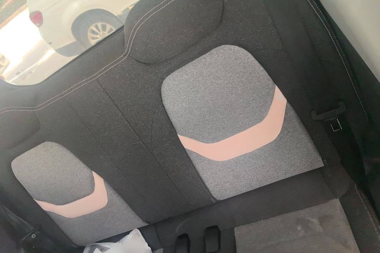 Used Chery QQ Ice Cream 2022 120km Conical Shape Lithium Iron Phosphate
