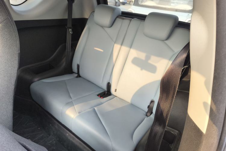 Used Chery Little Ant 2022 Revised Version Sweet Pink Edition Half-Sugar Version Lithium Iron Phosphate 30.7 kWh 30 kW 301 km
