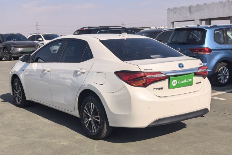 Used Toyota Levin 2017 Revised Dual-Engine 1.8H GS E-CVT Elite Sunroof Version China V Standard
