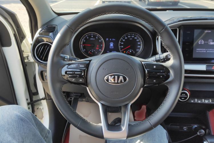 Used Kia kx1 Stonic 2019 1.4L Automatic Sport Edition China VI
