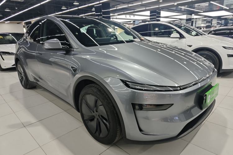Used Tesla Model Y 2025 Rear-Wheel-Drive Version