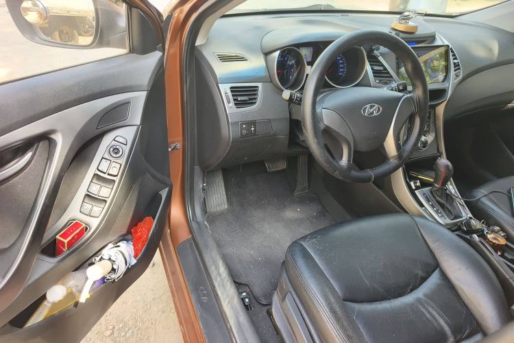 Used Hyundai Elantra 2015 1.6L Automatic Leading Model
