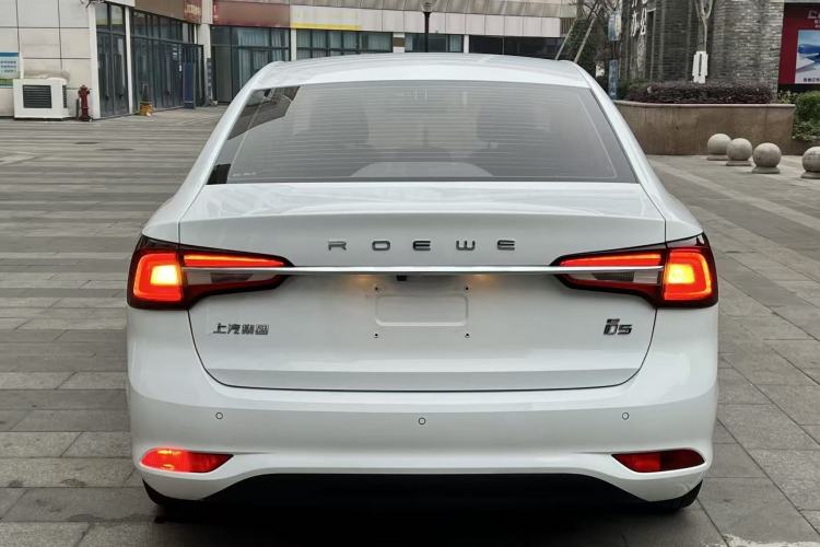 Used Roewe i5 2019 1.5L Automatic 4G Connected Langyue Edition
