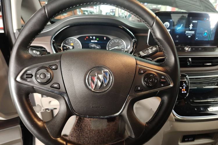 Used Buick GL8 2022 Land Executive Class 652T Prestige Model
