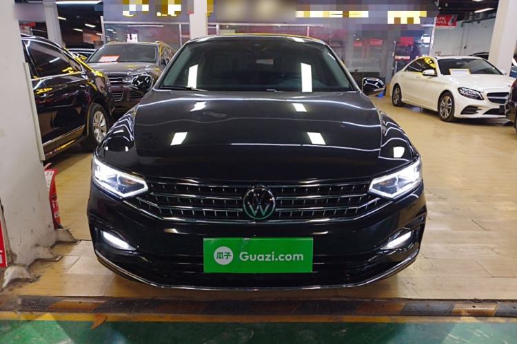 Used Volkswagen Magotan 2023 2 Million Units Commemorative Edition 330TSI DSG Luxury Version
