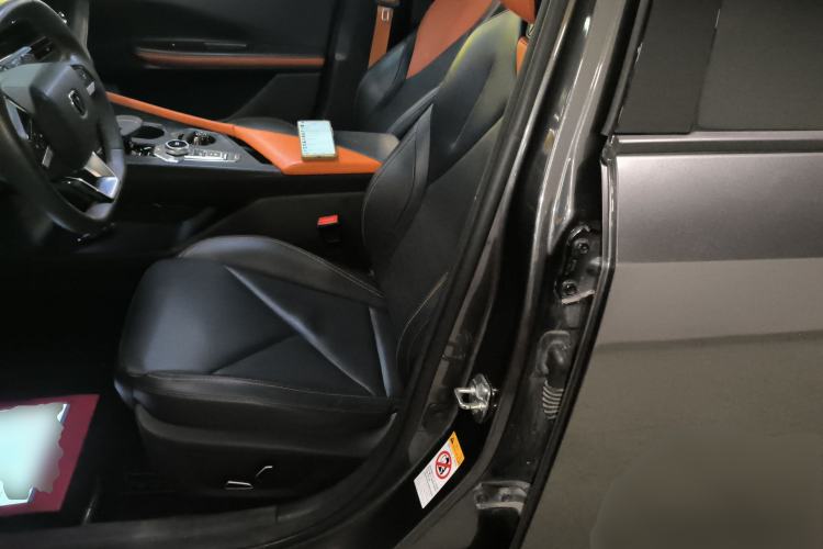 Used Changan UNI-V 2022 1.5T Prestige Version