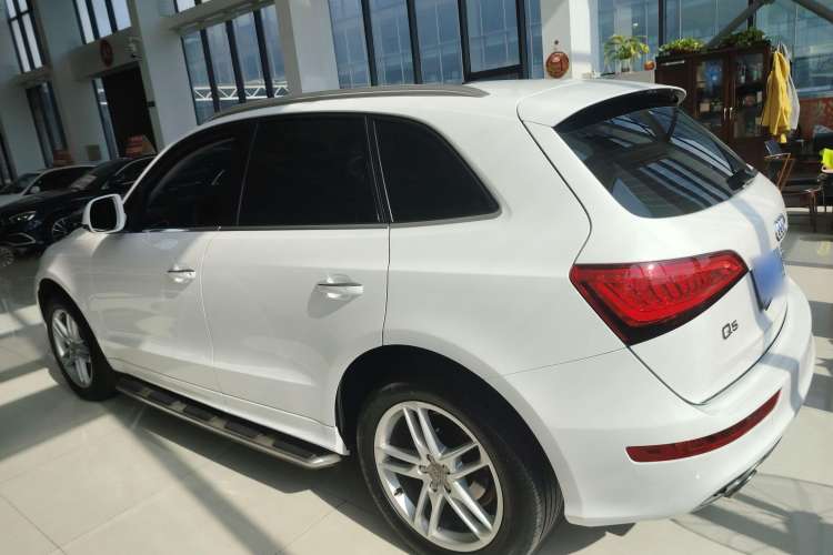 Used Audi Q5 2017 Plus 40 TFSI Ambition Model

