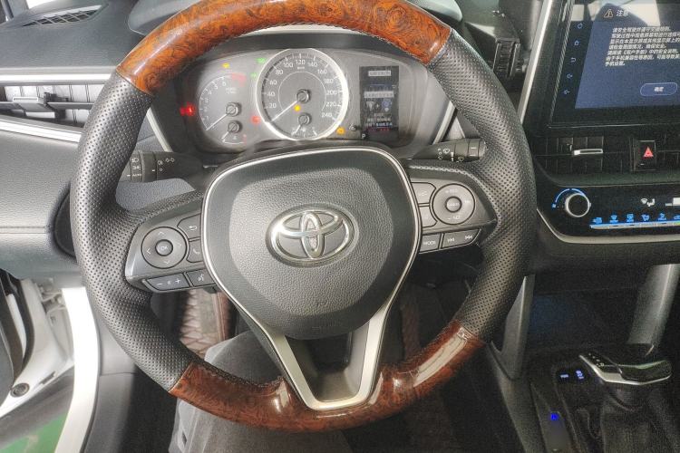 Used Toyota FRONTLANDER 2022 2.0L CVT Luxury Edition
