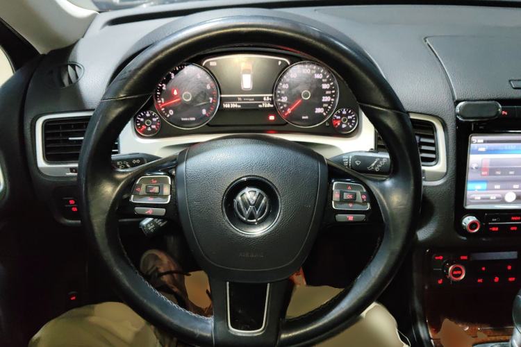 Used Volkswagen Touareg 2014 3.0 TSI New Edition
