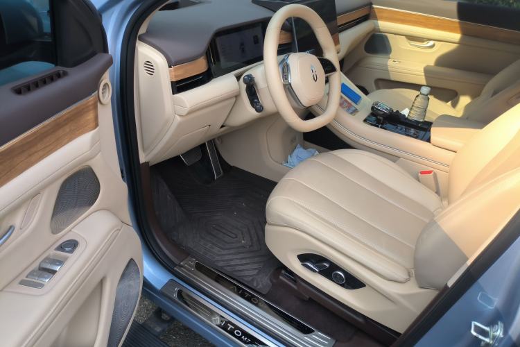 Used Hima AITO M7 2024 1.5T Rear-Drive Plus Version 5 Seats
