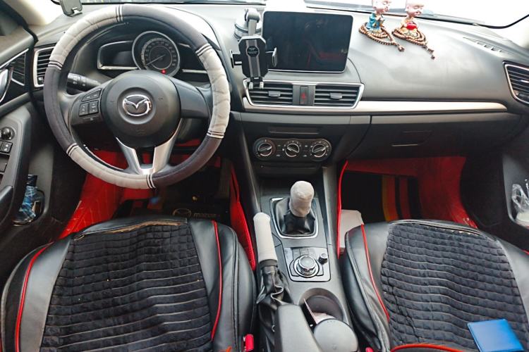 Used Mazda Mazda 3 Axela 2016 Sedan 1.5L Manual Comfort Model