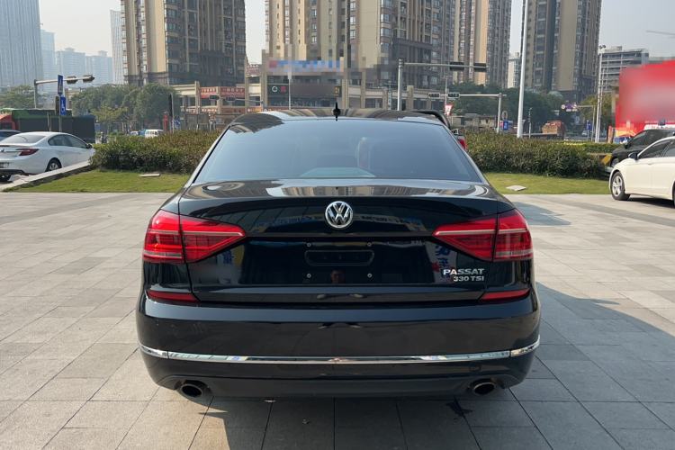 Used Volkswagen Passat 2017 330TSI DSG Luxury Edition
