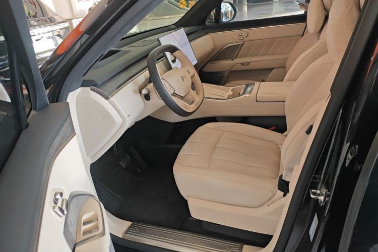 Used ONVO Luxeed L90 
