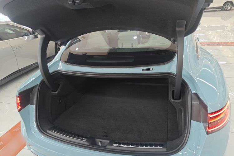 Used Hima Luxeed S7 2025 785 km Ultra
