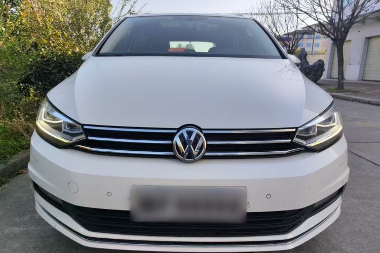 Used Volkswagen Touran 2016 Volkswagen Touran L 280TSI DSG Comfort Edition
