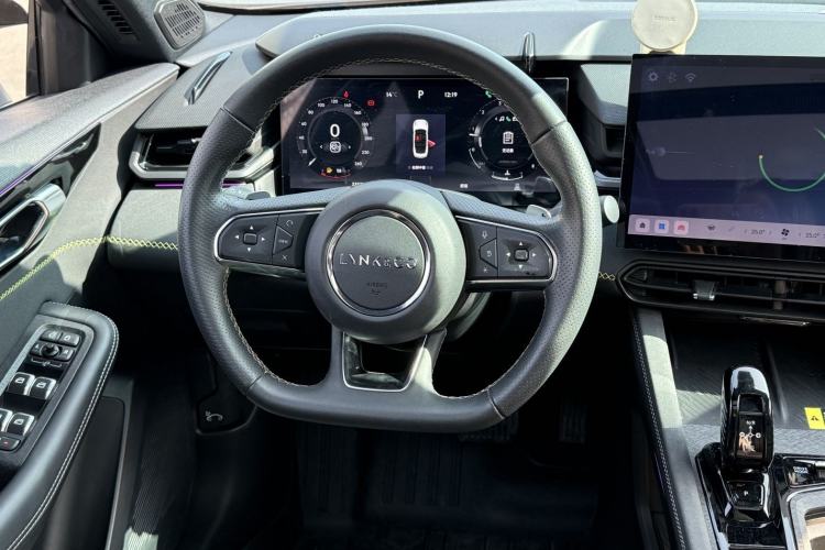 Used Lynk & Co 03 2023 1.5TD DCT JingPro
