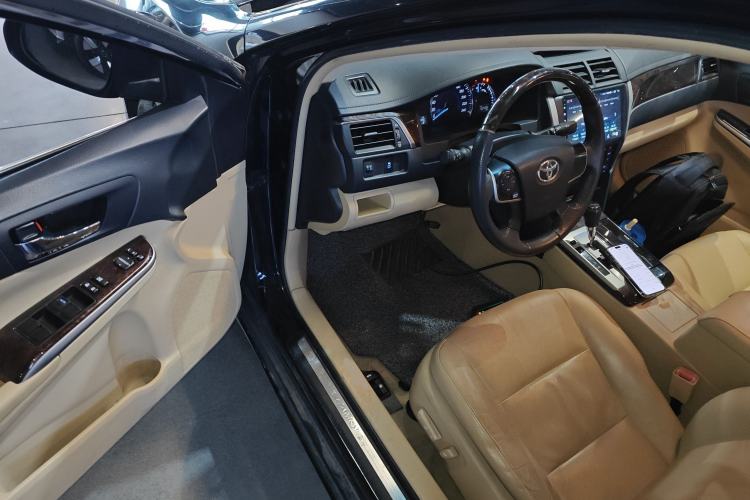 Used Toyota Camry 2015 2.0G Premier Edition