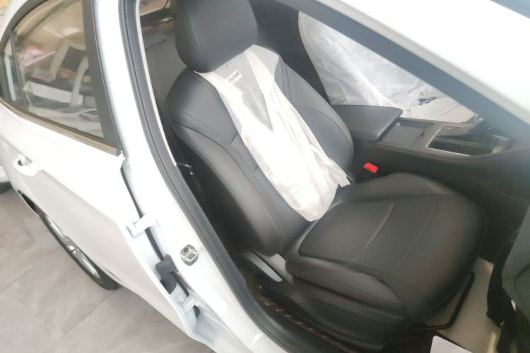 Used Roewe i5 2023 1.5L CVT Luxury Edition
