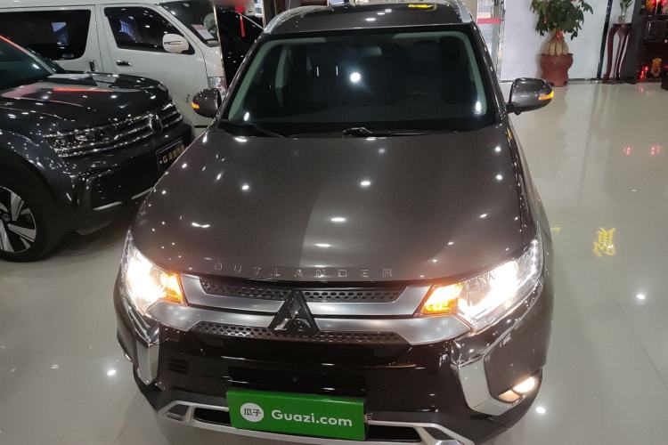 Used Mitsubishi Outlander 2019 2.0L Two-Wheel Drive Comfort Edition 5 Seats China VI Standard