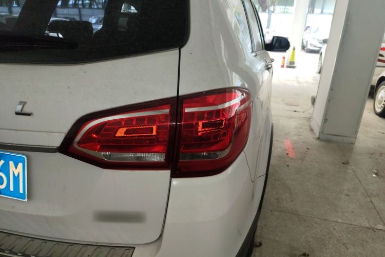 Used Haval H6 2015 Sport Edition 1.5T Automatic Two-Wheel Drive Luxury Model