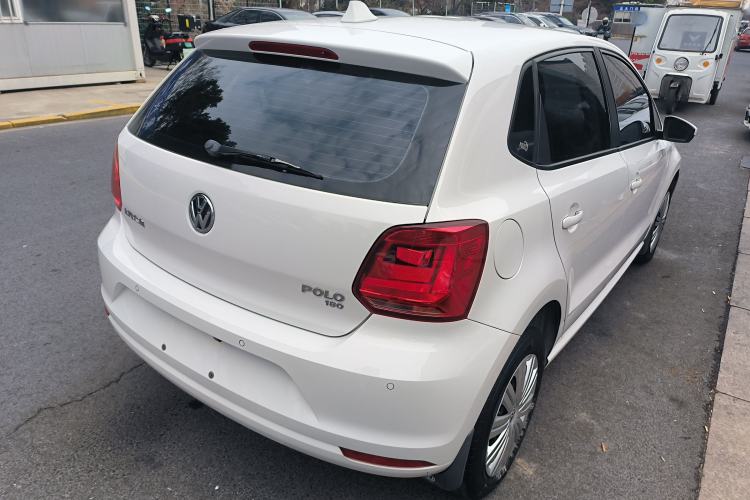 Used Volkswagen Polo 2016 1.6L Automatic Comfort Model