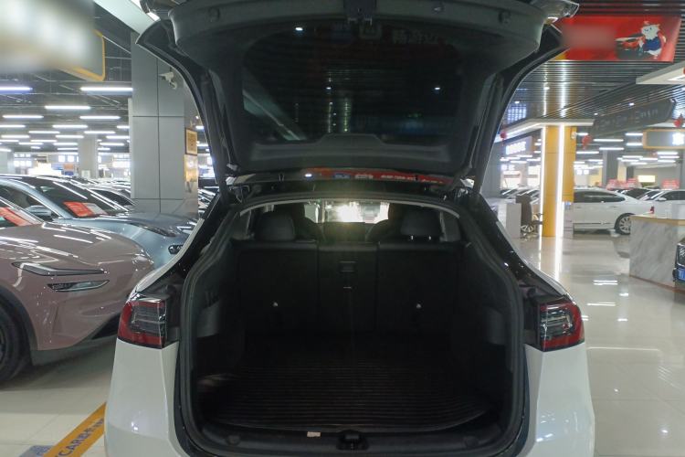 Used Tesla Model Y 2022 Rear-Wheel-Drive Version