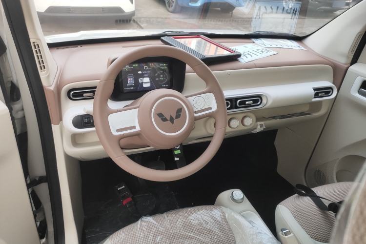 Used Wuling Hongguang MINIEV 2024 3rd Generation 215km Youth Edition