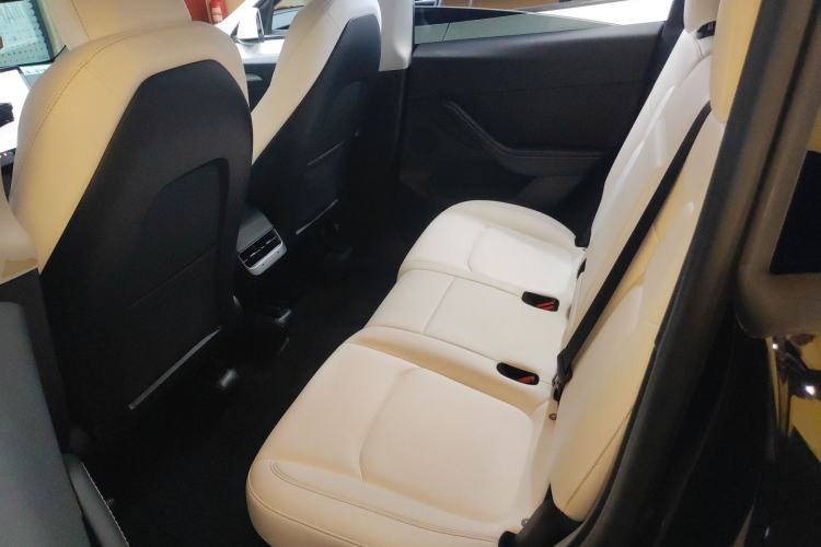 Used Tesla Model Y 2024 Long-Range All-Wheel-Drive Version
