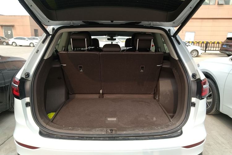 Used Volkswagen Viloran 2024 330TSI Luxury Edition