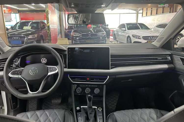 Used Volkswagen Sagitar 2023 300TSI DSG Excellence Edition
