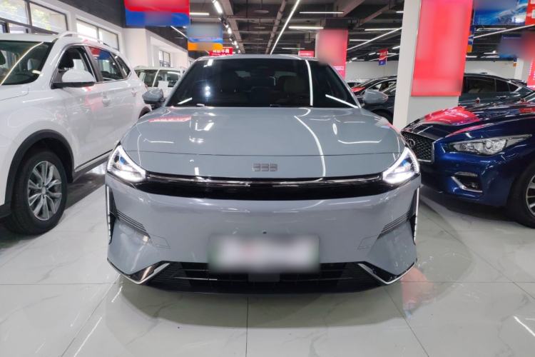 Used  L6 2024 125km PLUS Dragon Edition