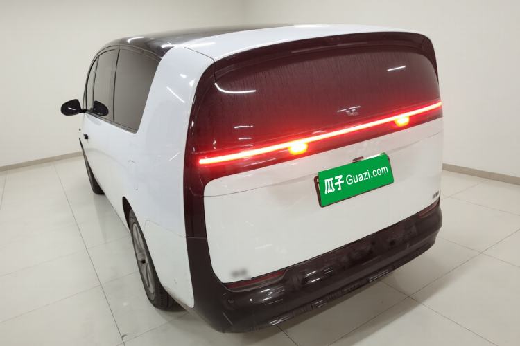 Used Li Auto MEGA 2025 Home Family Special Edition