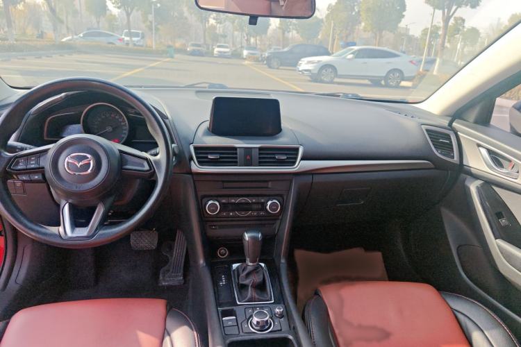 Used Mazda Mazda 3 Axela 2017 Hatchback 1.5L Automatic Luxury Model Emission Standard China V
